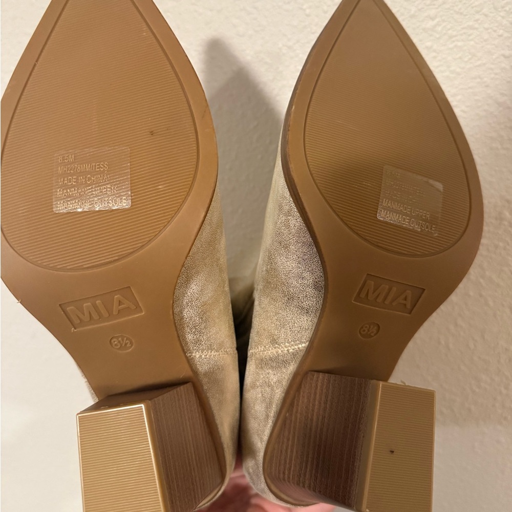 MIA PRARIE METALLIC POINTED TOE CHELSEA BOOT 8 1/2 - Picture 5 of 5